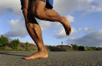 West Hollywood chiropractor barefoot running